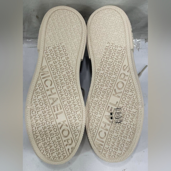 Michael Kors Evy Empire Signature Lace Up Sneakers Size 8.5 NWOT MSRP $198 - Picture 13 of 13